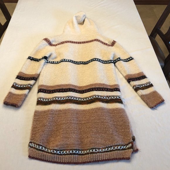 Lola P. Cardigan Sweater Size Medium - Picture 6 of 8